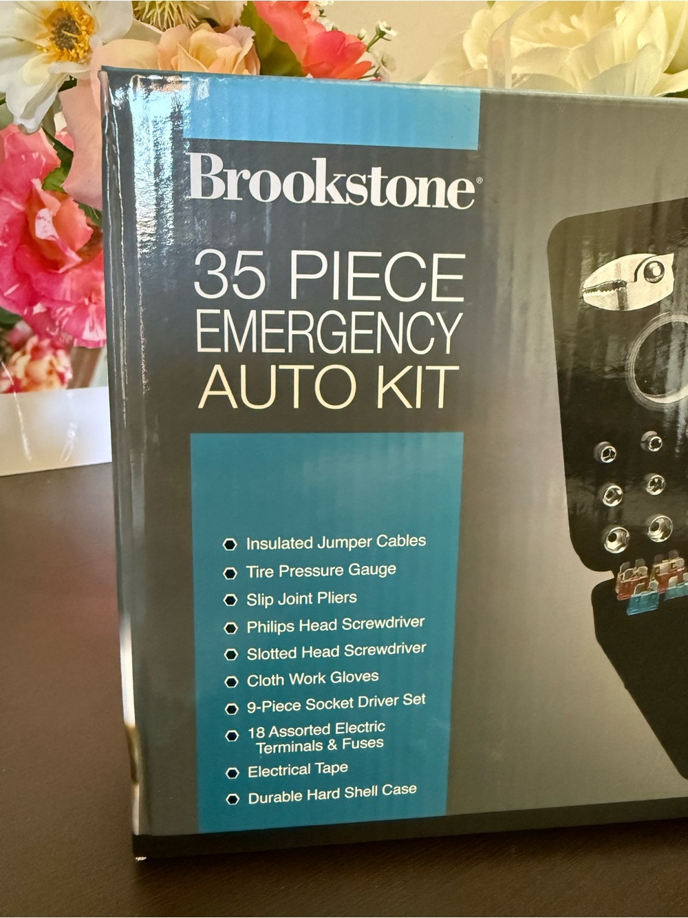 ππ BROOKSTONE 35 PIECE CAR EMERGENCY AUTO KIT. BRAND SEALED IN BOX! - Picture 16 of 16